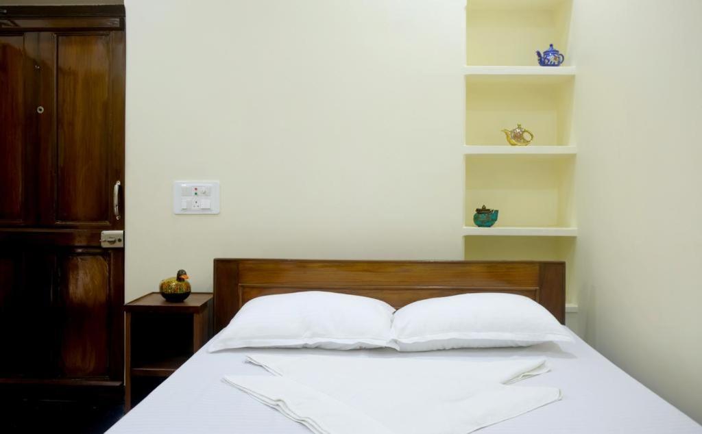 Olys Gariahat * Kolkata